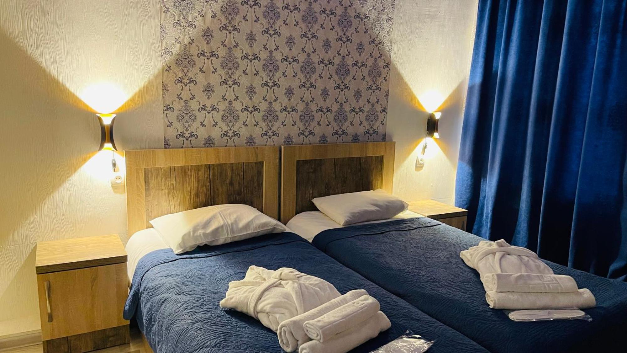 Guest House Royal Comfort With Terrace クタイシ エクステリア 写真